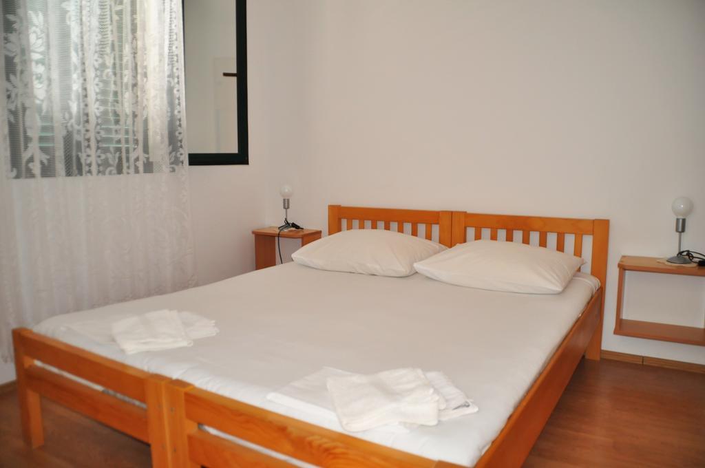 Apartments Lancek Ivan Dolac Bagian luar foto