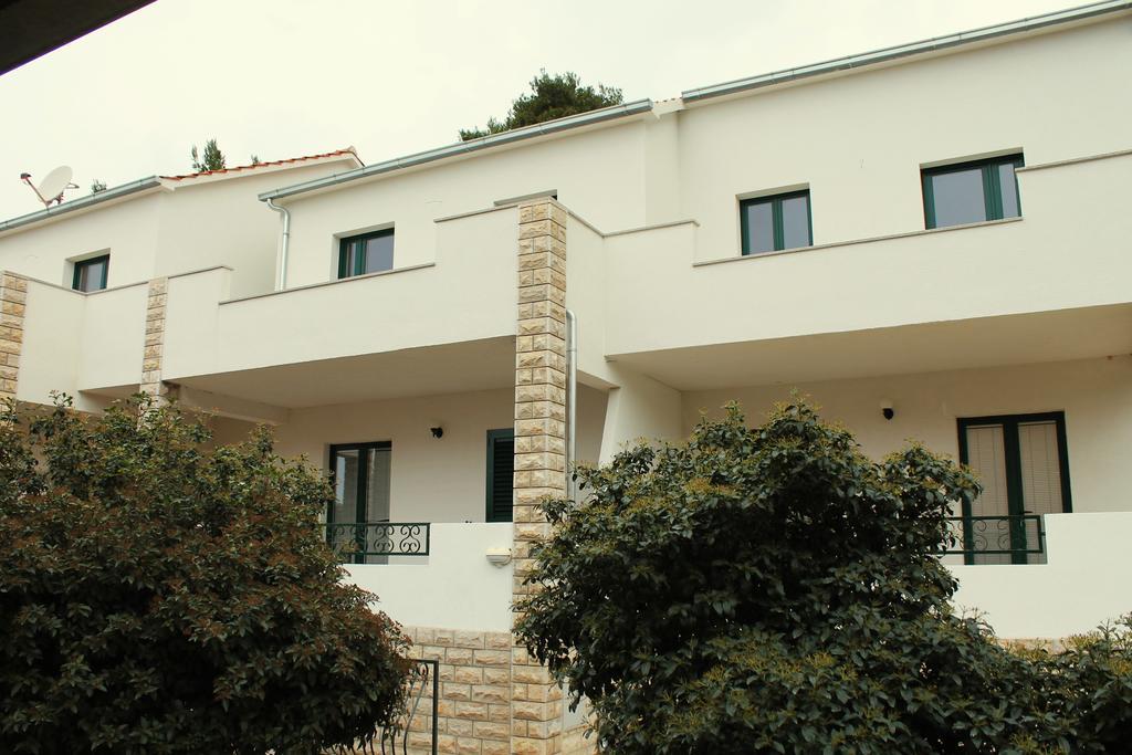 Apartments Lancek Ivan Dolac Bagian luar foto
