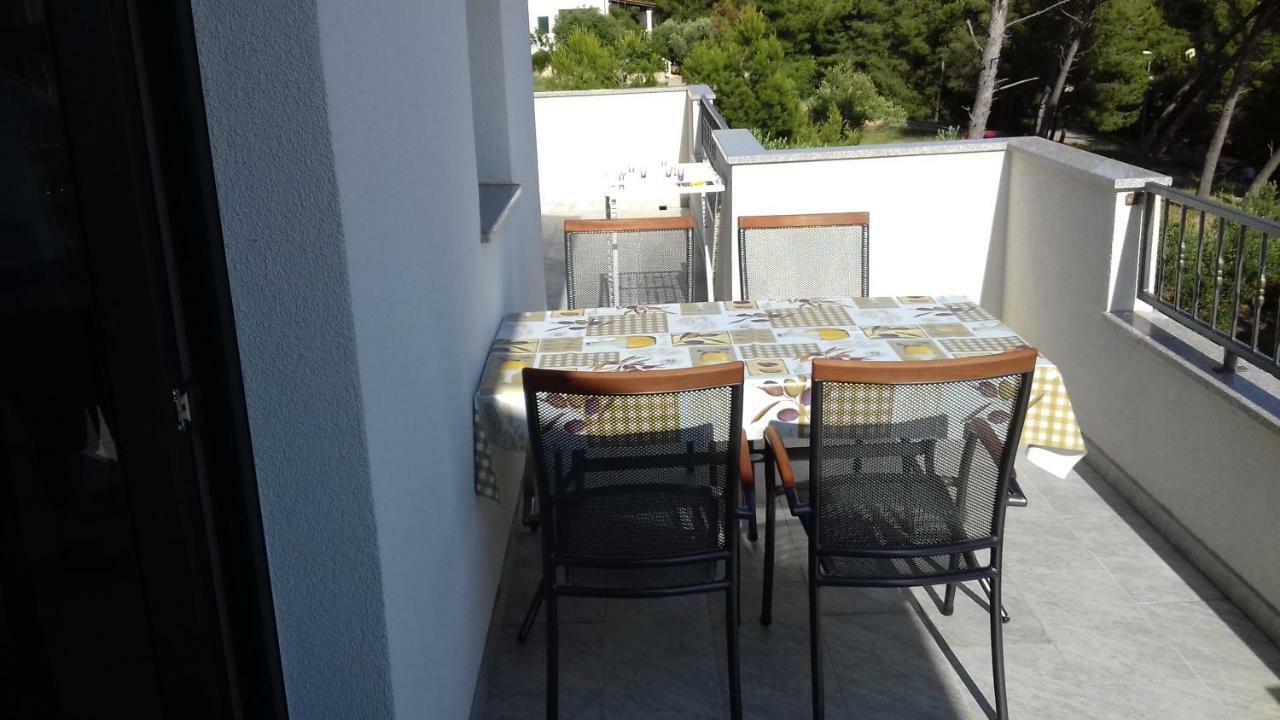 Apartments Lancek Ivan Dolac Bagian luar foto