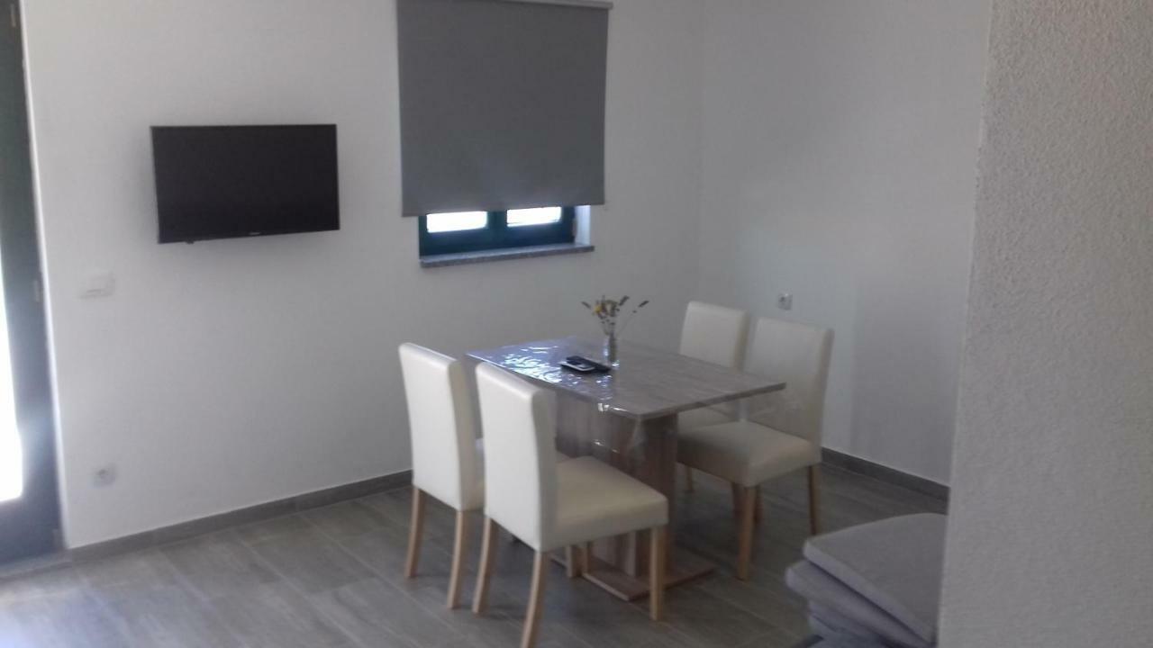 Apartments Lancek Ivan Dolac Bagian luar foto